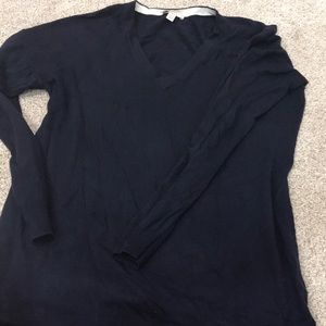 Gap maternity vneck sweater